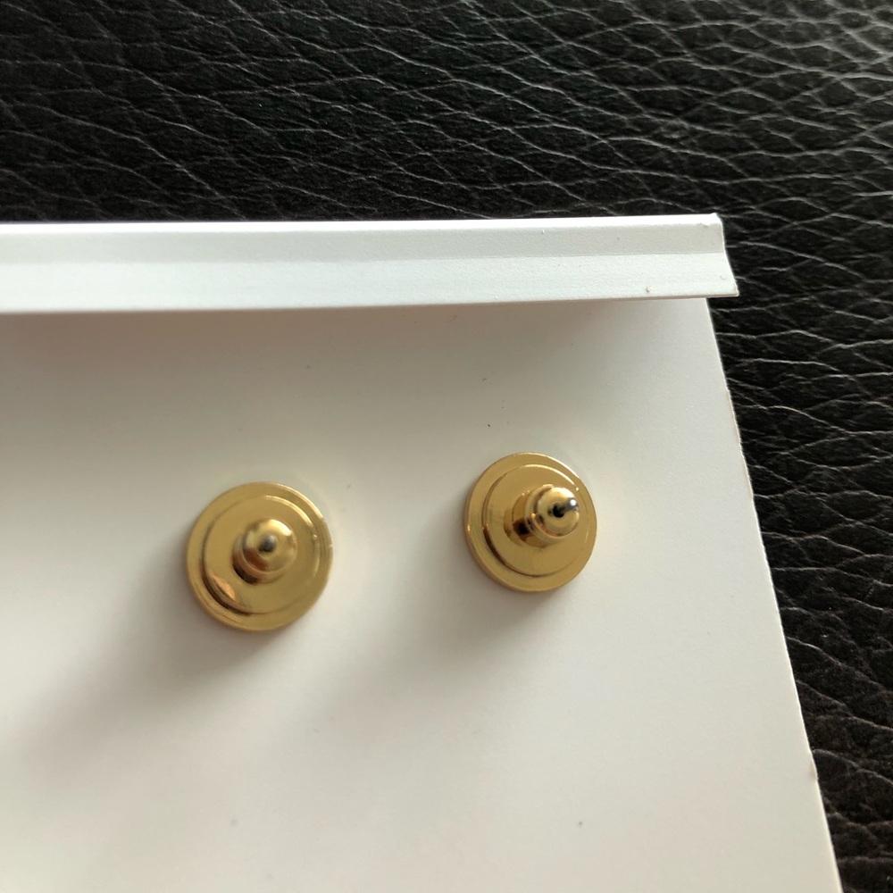 Tory Burch Lacquered Logo Studs - Picture 5 of 6